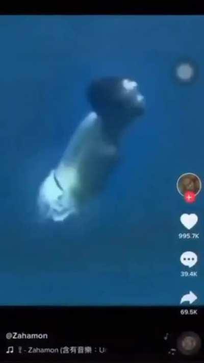 Im sorry dont leave me😭😭😰😥😫👆👆