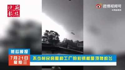 河北发生龙卷风 这下真成登子的气象武器了