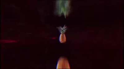 Перед включением шапочка из фольги на голове обязательна!