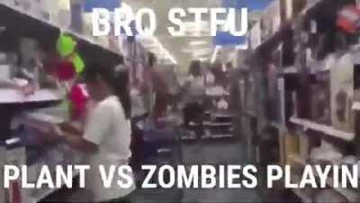 Plants Vs. Zombies Playin'