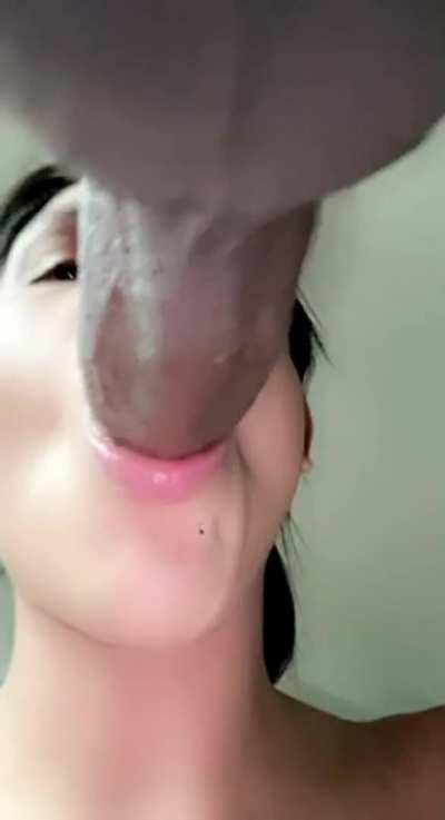 I love this angle while I suck