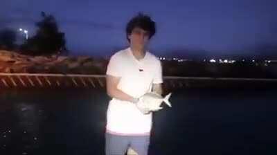 Michael Reeves being Michael Reeves (the fish wasn't alive in the first place just so you know)