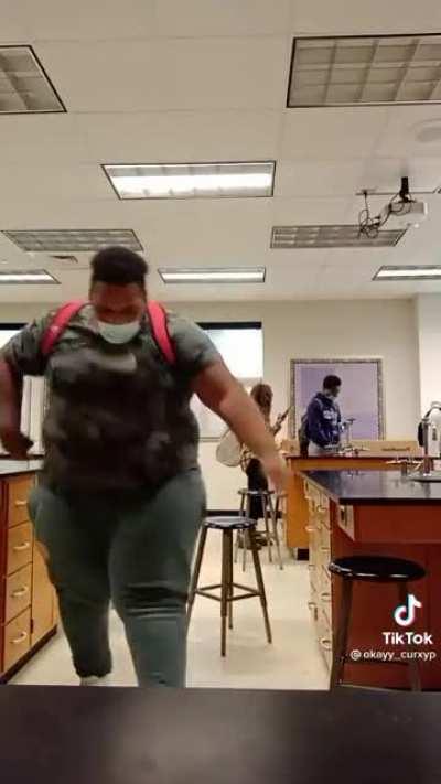 Rare footage of fanum in highschool getting sturdy 😮‍💨