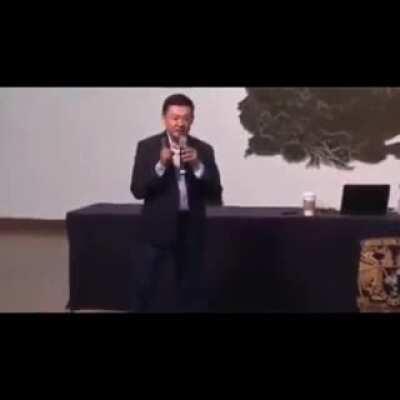 Nunca falta el wey mamador