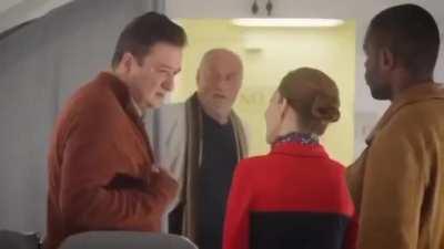 Russian video propaganda video against moving to the US.