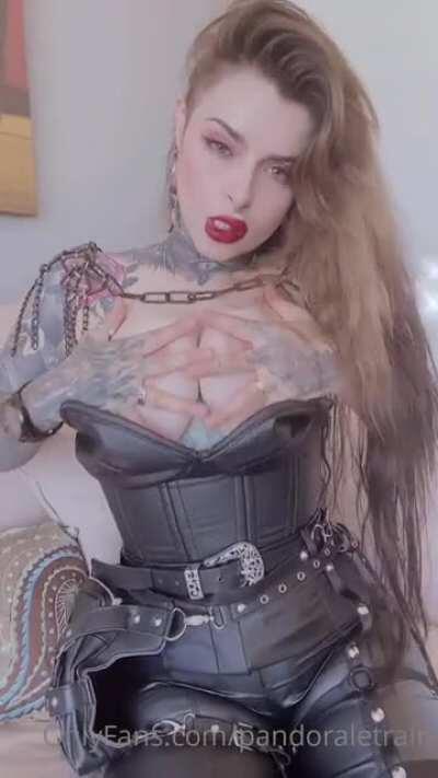 Que rico le quedaron las tetas