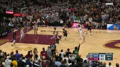 [Highlight] Julius Randle grabs a clutch rebound to ice Game 1 for the Knicks