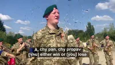 😂 Ukrainian soldiers make fun of russian soldiers (while no information from Kherson is allowed, we can enjoy this comedy song!) - translated & transcribed for Western Ukraine supporters