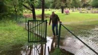 New Trick To Keep Your Shoes Dry