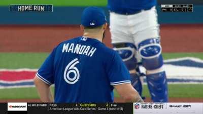 [Highlight] Cal Raleigh hits a 2-run home run off Manoah to give the Mariners a 3-0 lead in the first inning!