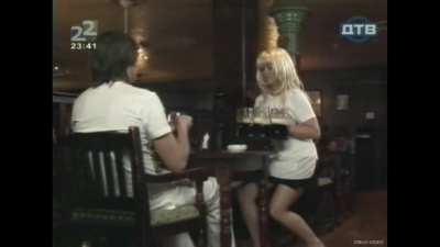 Boob holes : The fashion style that always surprises