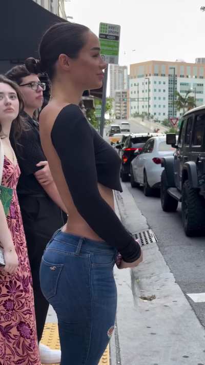 She's a total smokeshow