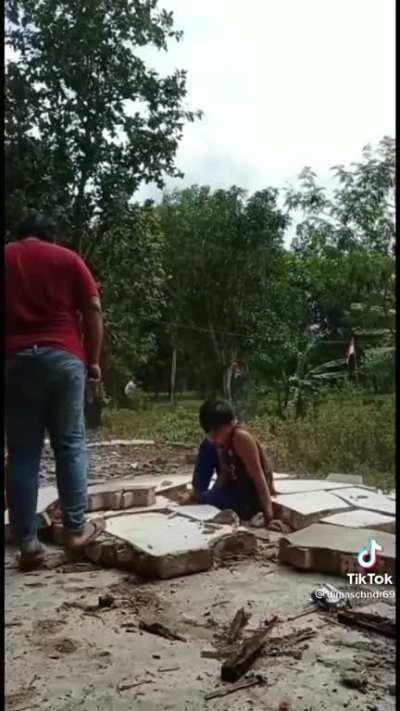 Break the walls down