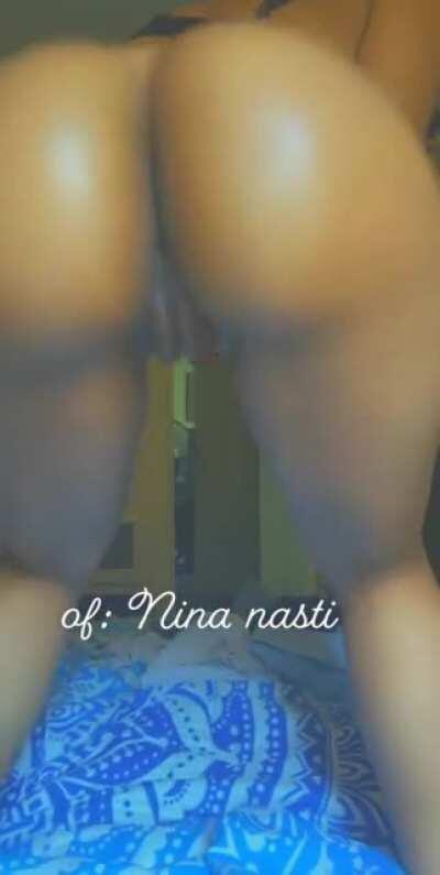 Jiggle, jiggle, JIGGLE 😈💋