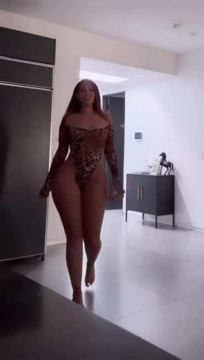 🍑 hit me up for telegram $$$