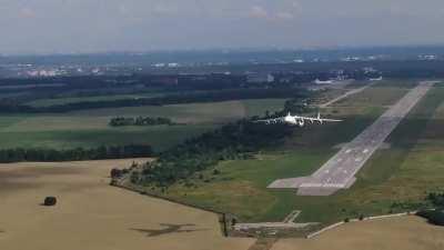 Antonov An-225 Mriya take-off