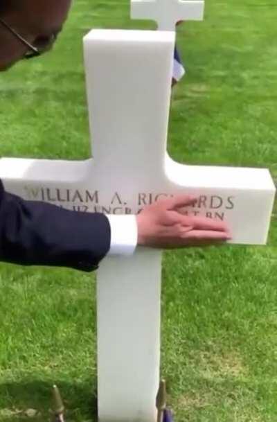 Every year in France, ordinary people & families collect sand from Omaha Beach — where Americans lost 2,400 lives on D-Day. Then, they use it to fill in the letters on their tombstones of the fallen.