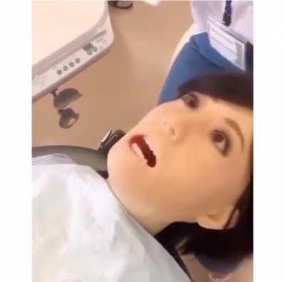 This malfunctioning dental school robot is quite possibly one of the scariest things I’ve ever seen.