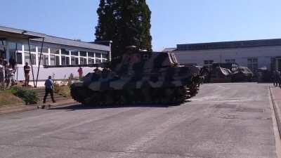 [OC] The only running Tiger II tank at the Saumur Tank Museum [26.09.2018]