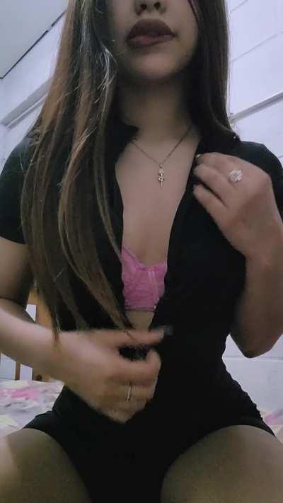 should I wear it brah free for shopping?