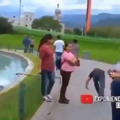 The way this guy runs