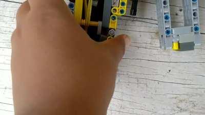 Estou pronto para proteger os sobreviventes mamaco...