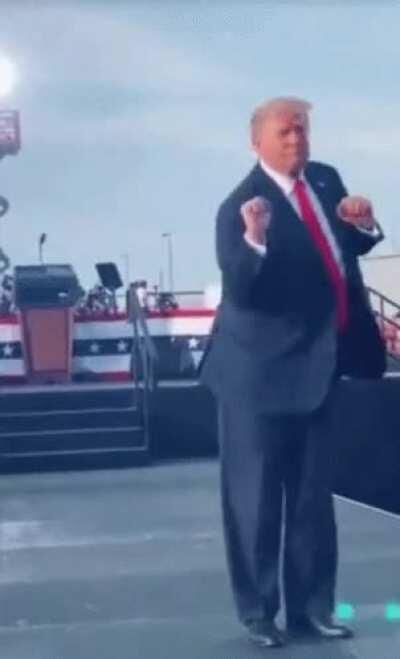 When the enmy Pilot executes you but immediately gets crushed by your TitanFall