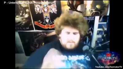 Gerade dieses alte Fideo gefunden. Bis zur 1&1 Zentrale gerückt.