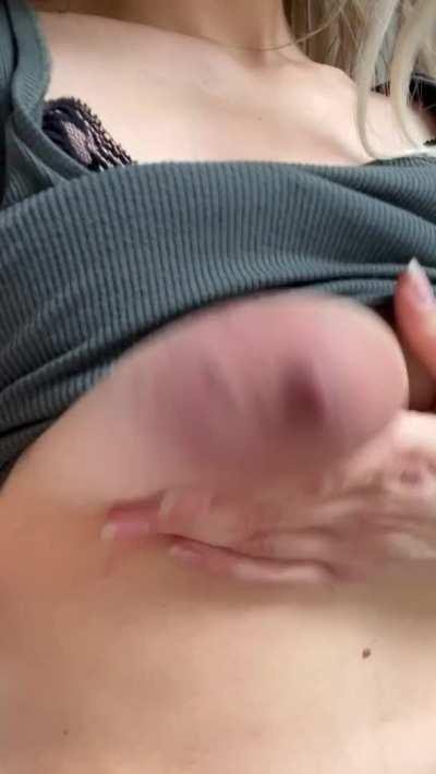 34yo mom of 2…think I could still pull a younger guy?