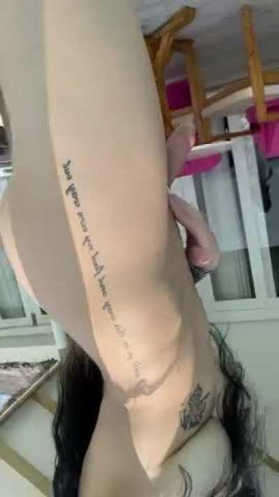 Sorry ... I have big clit 🤤