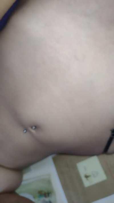 18 years old❤️PREMIUM CONTENT! 💦 Sexy JOI 🧡 connected all day 💦 Personalized photos and videos ❣️ Sexting Shall we play for a while?