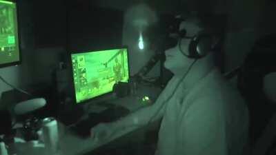 Do not play CS:GO with nightvision googles