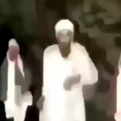 Boom boom boom, the mold is great