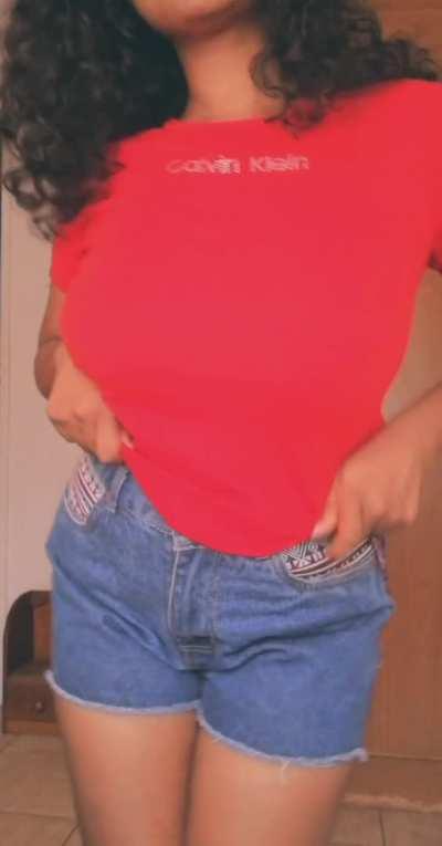 Do you like Indian girls with big natural boobs? if so, do I have a link for you 👉🏾👉🏾