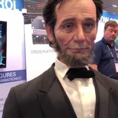 Прикольный робот. Авраам Линкольн