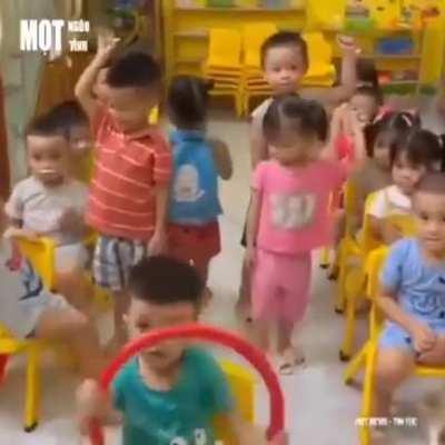 Courtesy lesson taught to elementary school children in Japan