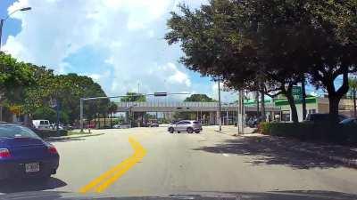 Porsche driver thinks he is the main character. [oc]