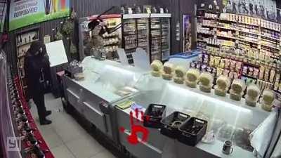 Robbery attempt goes wrong..