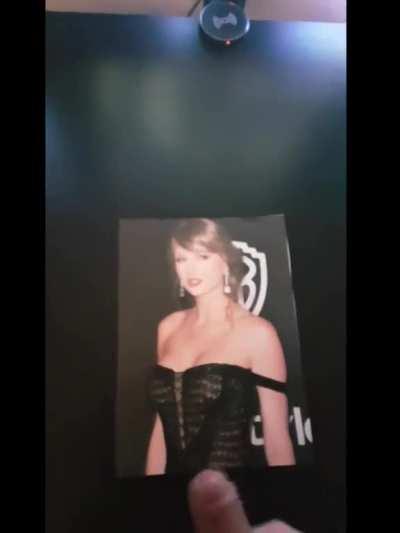 Compilation of cum tributes for our goddess Taylor Swift