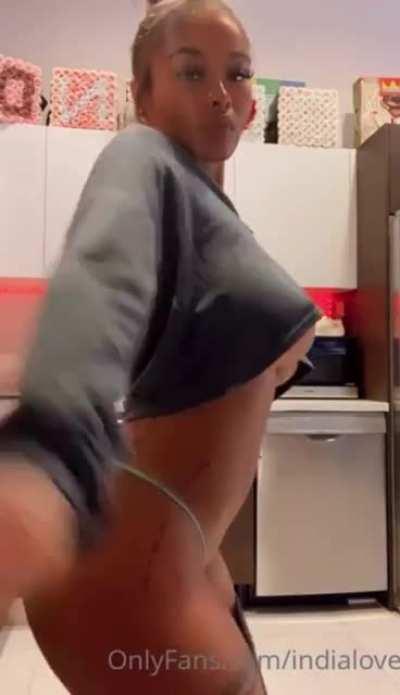 Message me now on telegram @kevz294 or comment to join premium group just 25$ entry. Daily drops and thousands of thick baddies latest ppvs and packs in group