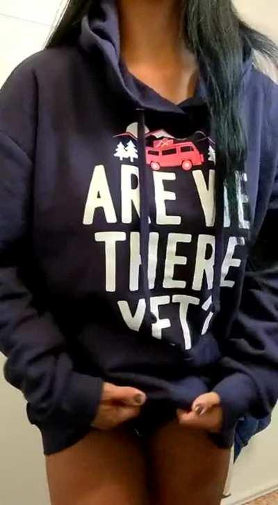 Arnt baggy sweaters cute?