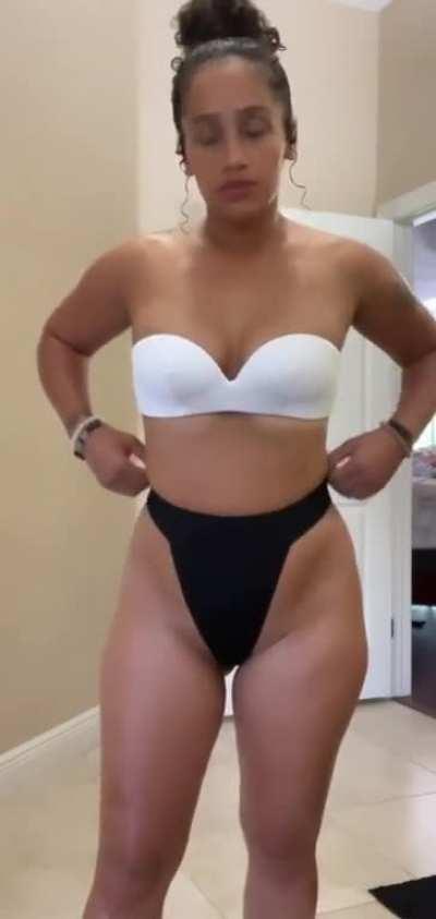 Hoopz underated sis Kort ig is: @kortnee_d