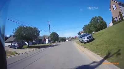 [Repost] How two untrained riders greet each other