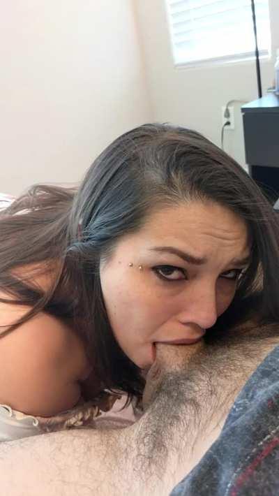 I love getting a huge load after getting my throat fucked 🤤