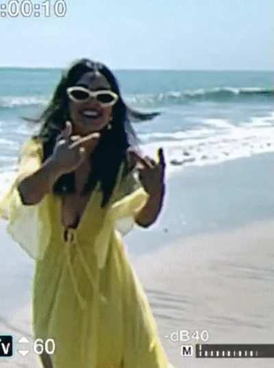 Victoria Justice nipslip