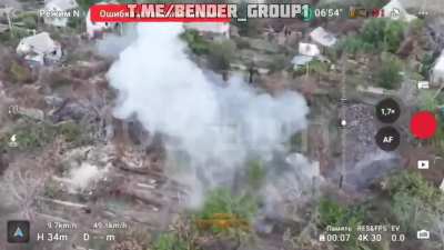 Footage of the work of Russian kamikaze drone operators in the Kamianske direction