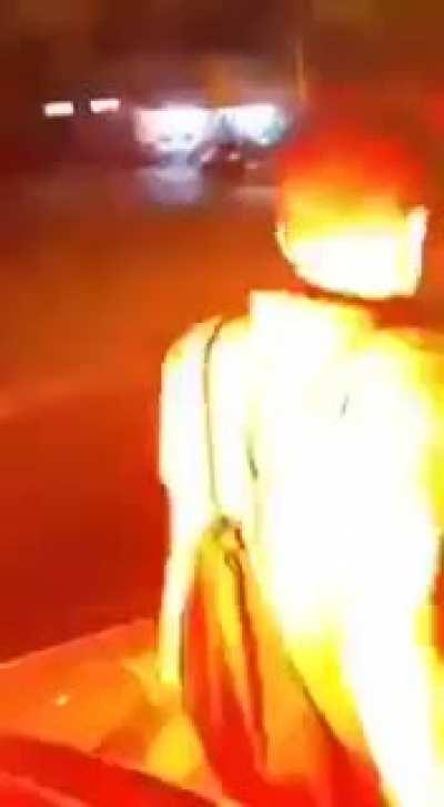 muca se continuar c essa idea de querer ser preso 👇👇👇