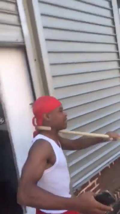 You can tell niggas be bored on the block all day to be doing some cartoon shit like this