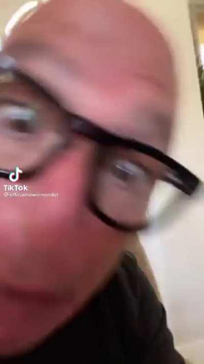 oh my god somebody take Howies phone