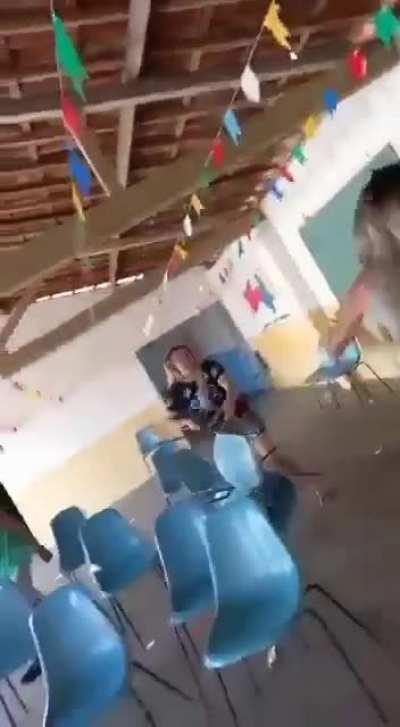 Una mujer encontró a su esposo siendo infiel en un punto de vacunación contra COVID-19 de Brasil y se armó la gorda